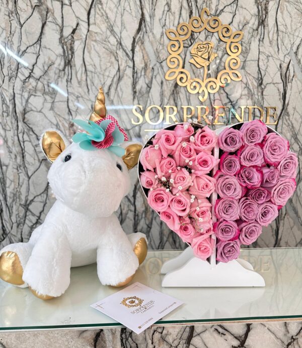 Corazón 3D y Unicornio