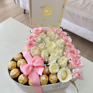 Corazón mitad rosas y ferreros